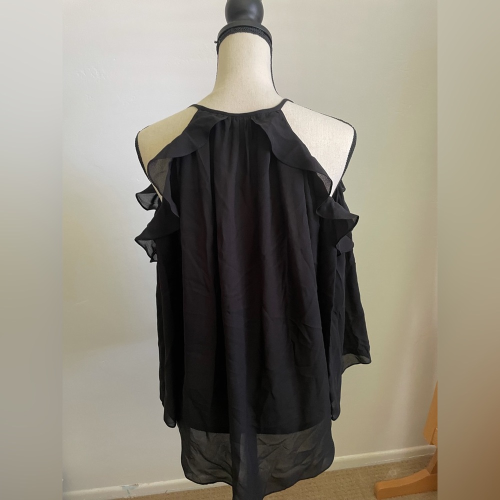 Black Ruffle Cold Shoulder Blouse - Picture 4 of 6